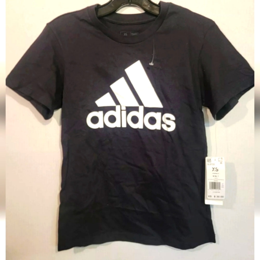ADIDAS 3 STRIPES JUMBO LOGO BLACK Extra Small ATHLETIC T-SHIRT.